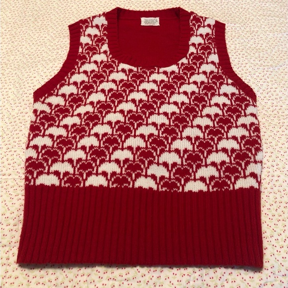 Vintage Jackets & Blazers - Vintage women’s pullover knit sweater vest size medium